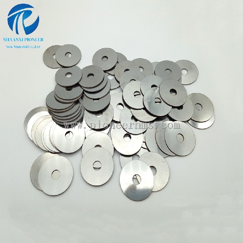 DIN 125 Molybdenum Washer – Standard Flat Washer in High-Purity Molybdenum DIN 125 Molybdenum Washer – Standard Flat Washer in High-Purity Molybdenum