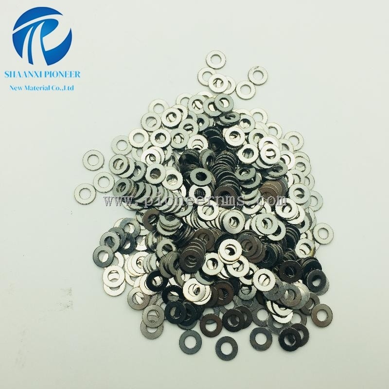 DIN 125 Molybdenum Washer – Standard Flat Washer in High-Purity Molybdenum DIN 125 Molybdenum Washer – Standard Flat Washer in High-Purity Molybdenum